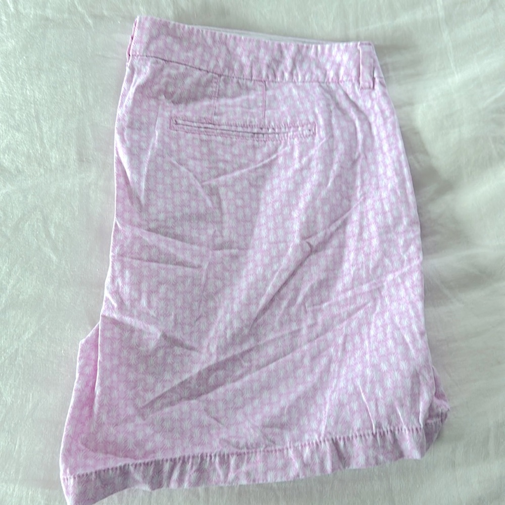 Old navy pink and white shorts with pineapple print sz 16 cute for summer